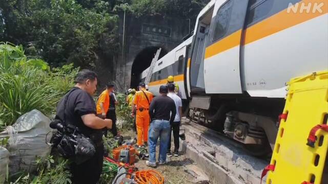 台湾 特急電車の脱線事故 複数の死者 けが人多数 地元メディア | 事故 | NHKニュース
