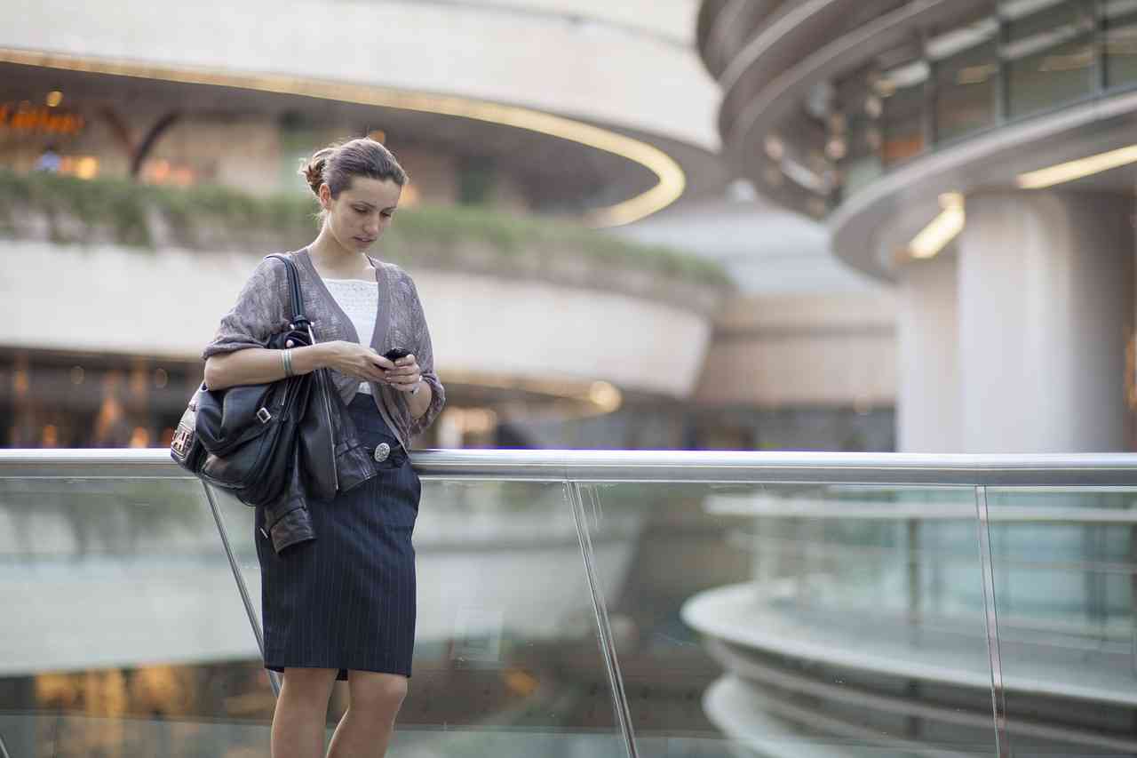 会社の同僚をセフレに堕とす方法解説！恋人にならないコツとは | 社会人リンタの出会い系でセフレ獲得講座！半年で30人斬りの秘訣！