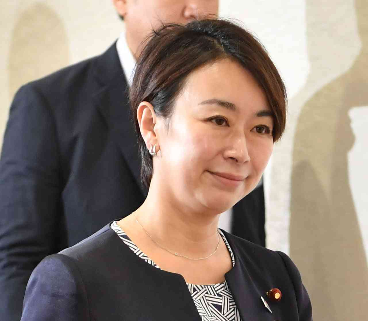 山尾志桜里氏は“不倫略奪男”の元妻自死でもダンマリ　自民党入りはご破算（東スポWeb） - Yahoo!ニュース