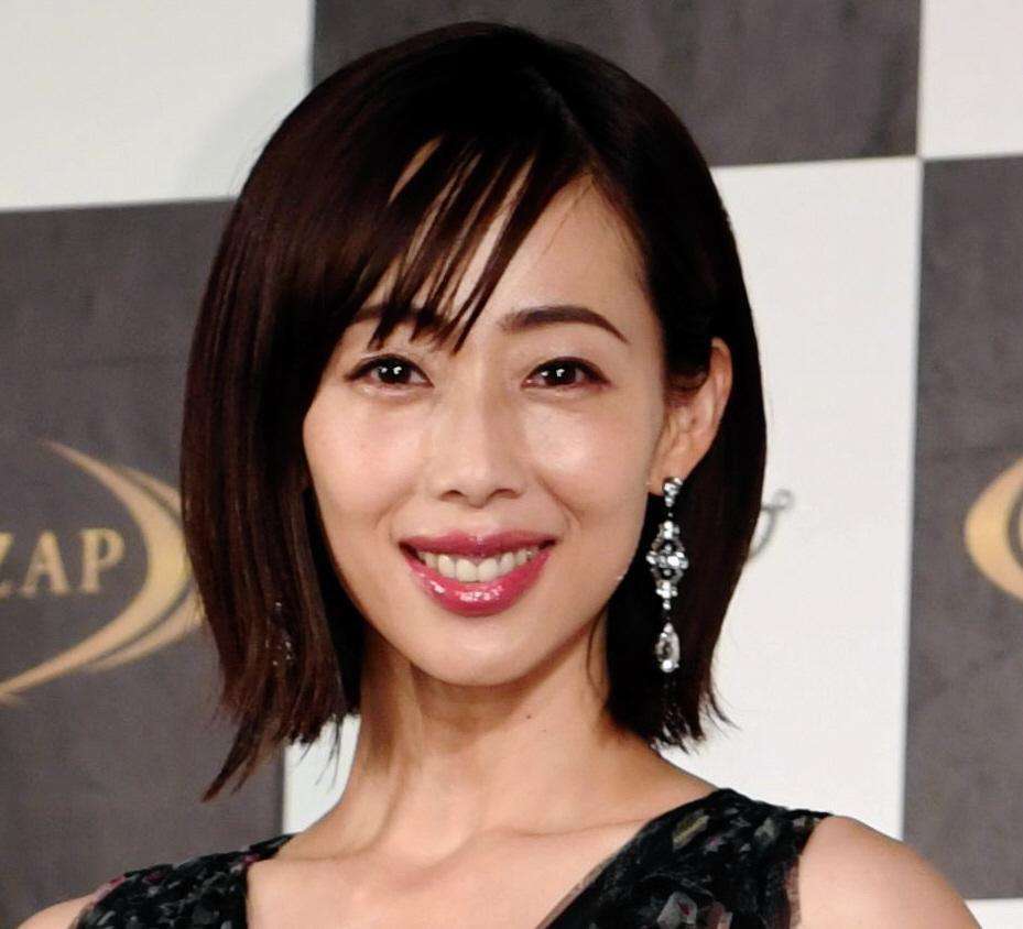 井上和香　コロナ感染の後遺症続く「咳と息切れ」