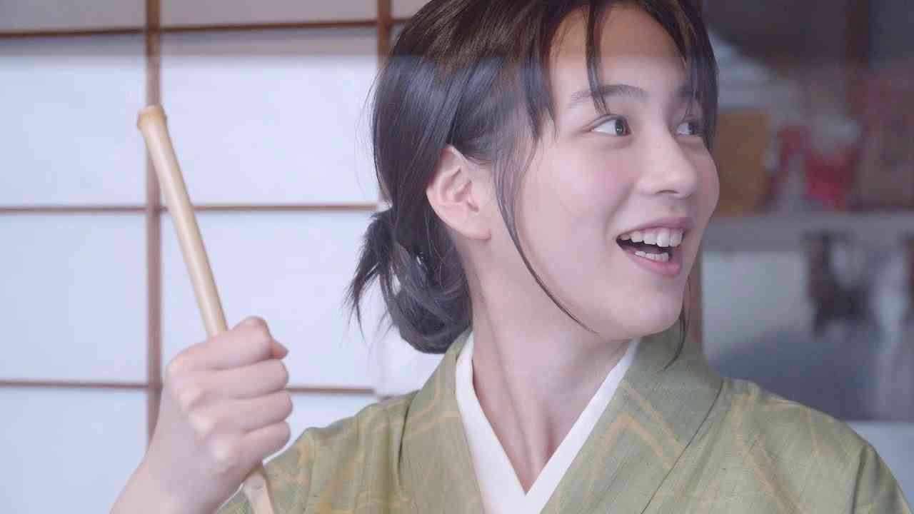 【さらにいくつものメイキング・ムービー INTERVIEW編】のん×『この世界の（さらにいくつもの）片隅に』×『映画秘宝』2020年１月号 - YouTube