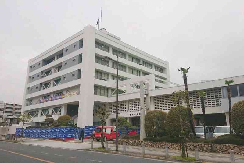 大阪・豊中市立小の教職員16人がコロナ感染し休校　児童に体調不良無し（毎日新聞） - Yahoo!ニュース