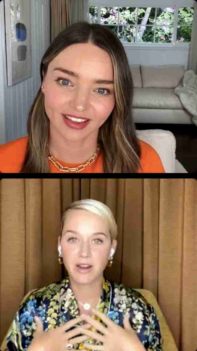 オーランド・ブルームの元＆現パートナー、ミランダ・カーとケイティ・ペリーが仲良くライブ配信でトーク！