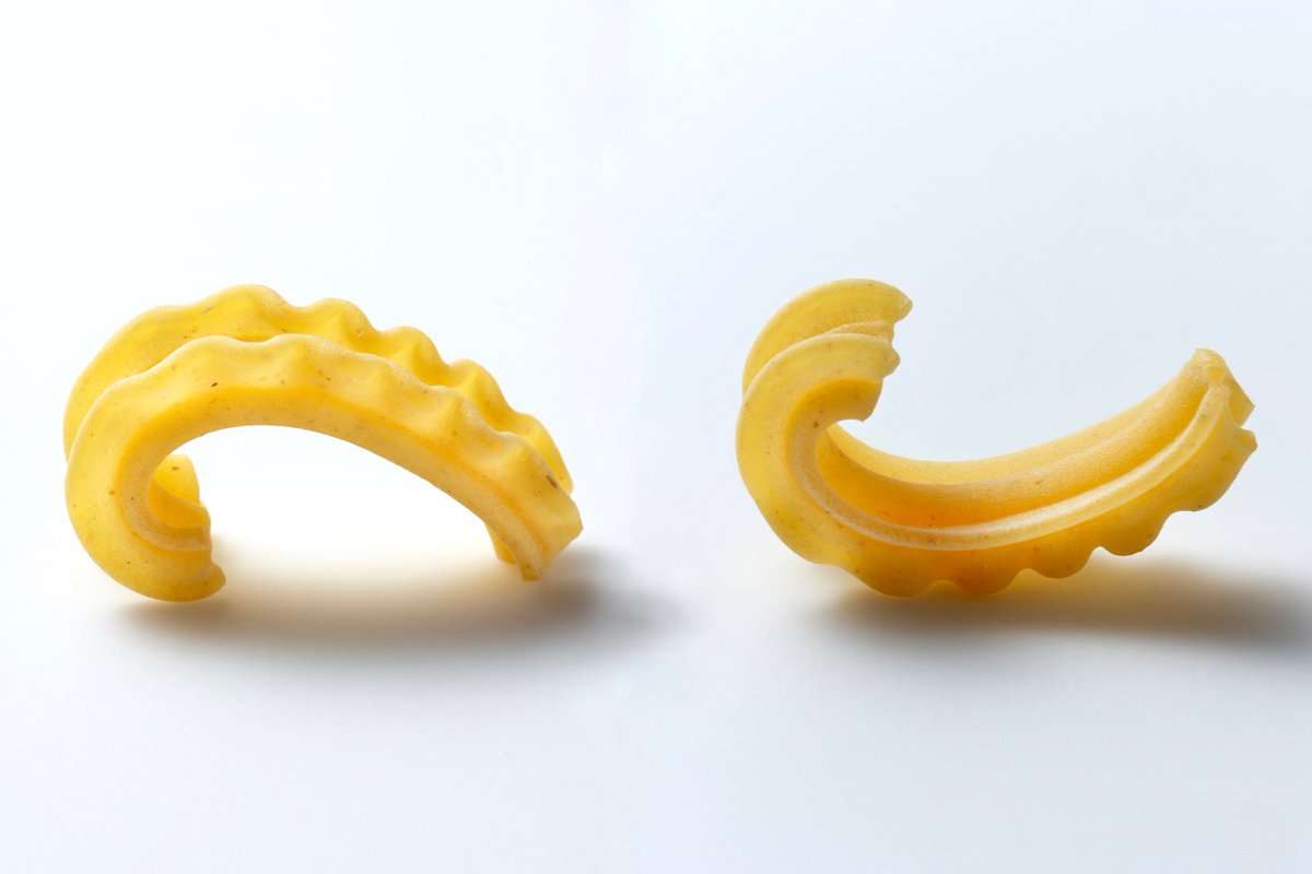 パスタ愛好家が発明した新しいパスタの形状「ソースが信じられないくらい絡む」「刺さなくても簡単にフォークに乗る」