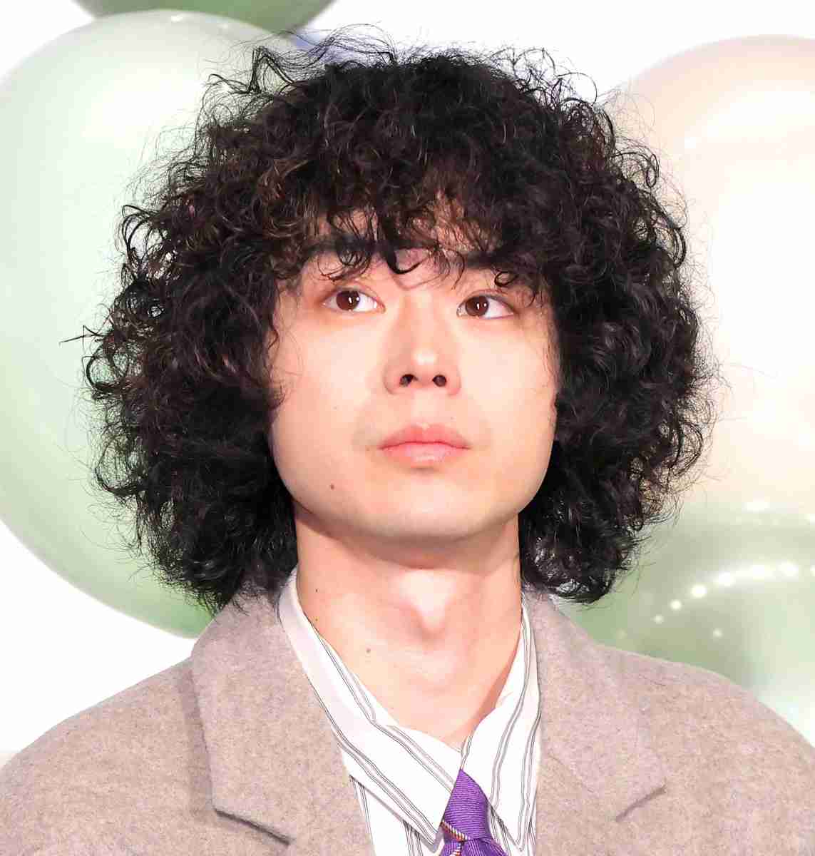 菅田将暉主演の新ドラマ「コントが始まる」初回視聴率は世帯８・９％、個人５・１％ : スポーツ報知