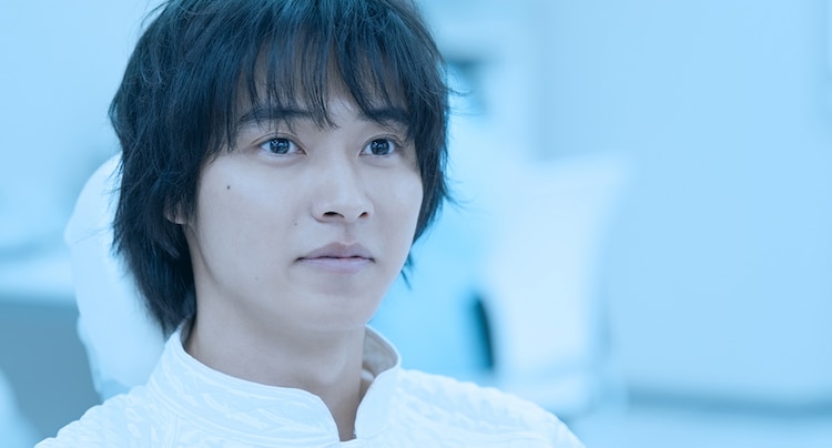 山崎賢人主演「夏への扉」LiSAの主題歌流れる新予告 - 映画ナタリー