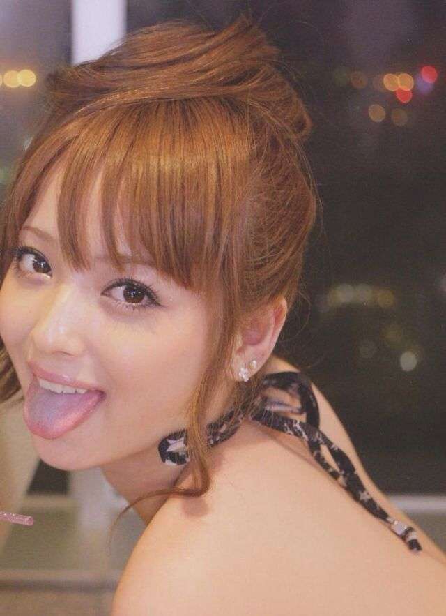佐々木希がギャル時代語る「清楚系の方が男性ウケが…」