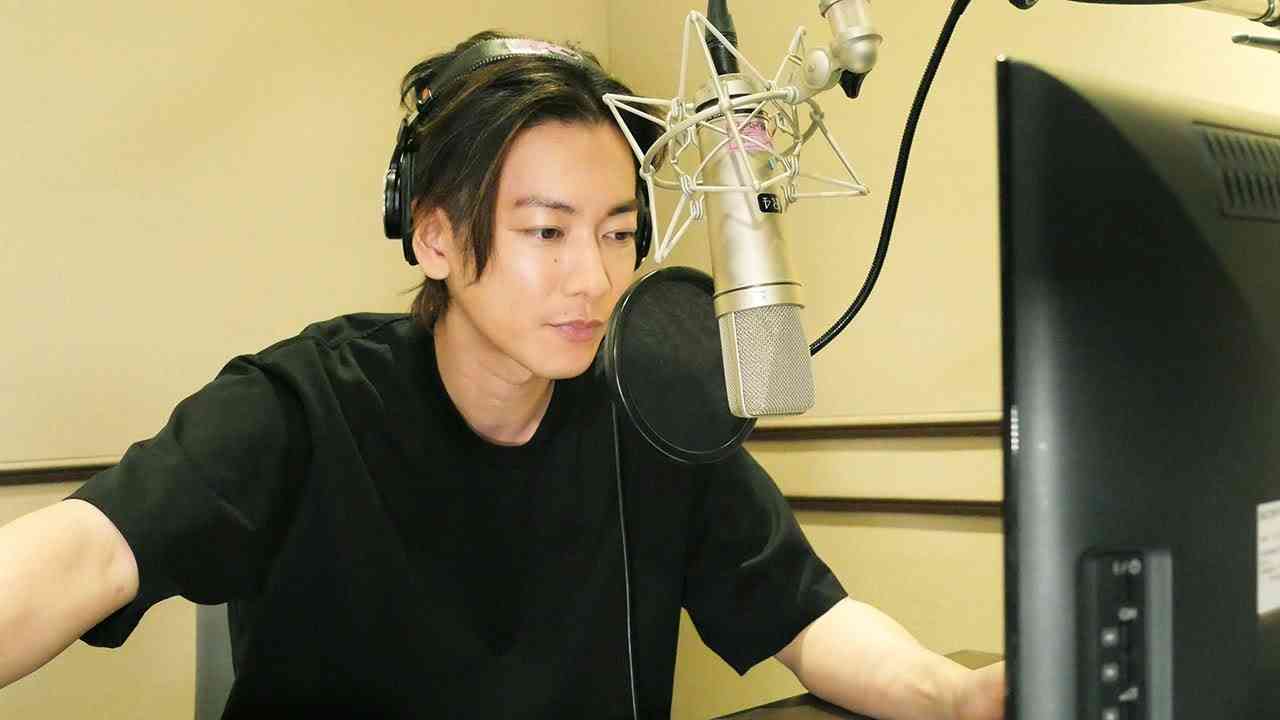 佐藤健「きっかけは『るろうに剣心』」ナレーション務めた「500年、城と生きる町へ。くまもと」プロジェクト新CM＆インタビュー映像 - YouTube