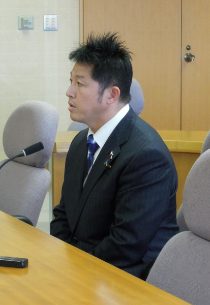 不適切ツイッター「反省」　小林県議　代表者会議で陳謝　三重 - 伊勢新聞
