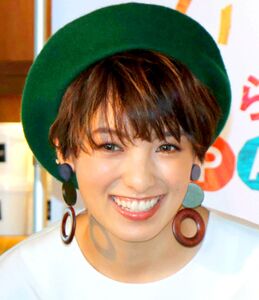 第１子妊娠の南明奈、おしゃれなゆったりロングワンピ姿を公開「一段と綺麗」「ママの顔に」 : スポーツ報知
