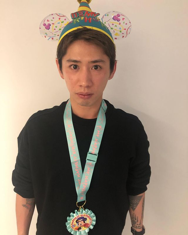 ワンオクTaka、誕生日にミッキー帽ショット「可愛すぎる」「ギャップ」