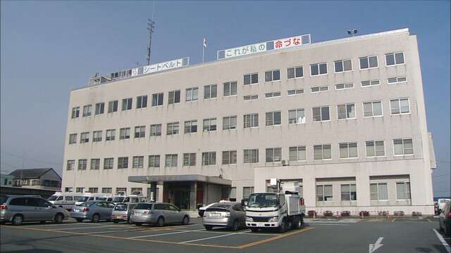 「これで地獄に落ちなさい」一方的に好意　伊勢のペットショップで男が同僚女性に包丁突きつける