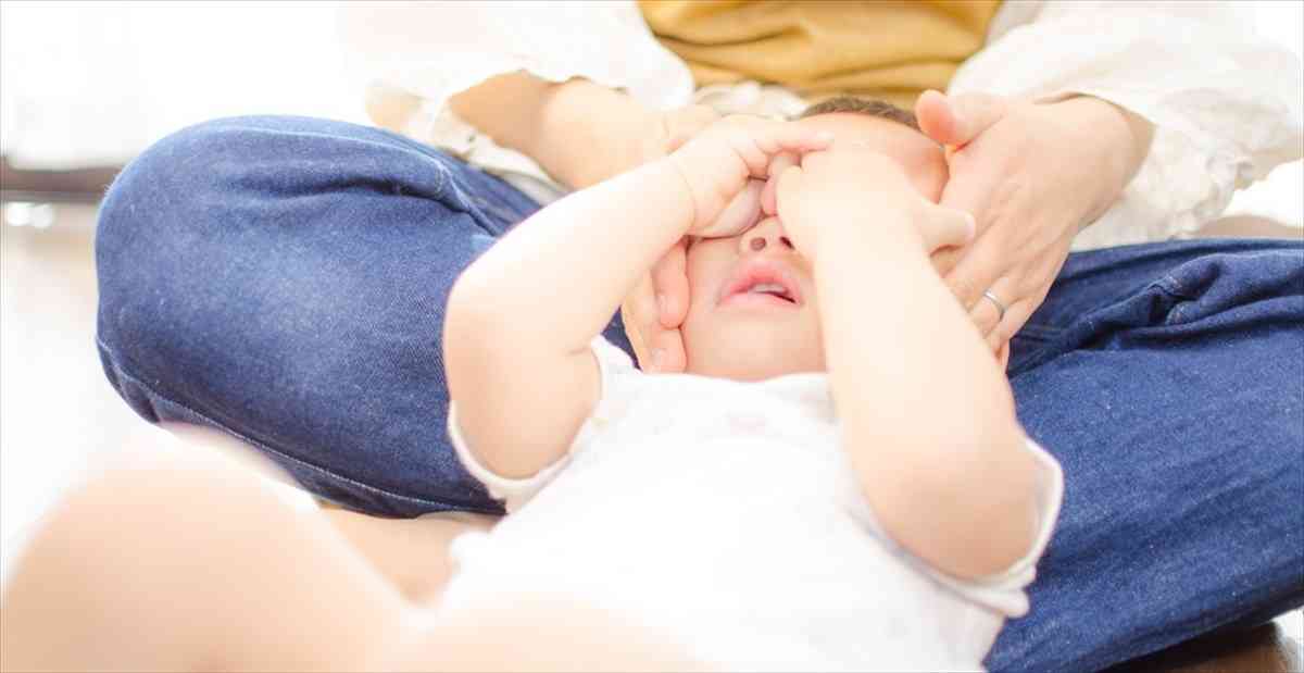 【衝撃】『赤ちゃんが泣く理由』をまとめたリーフレットに…まさかの文言が!?
