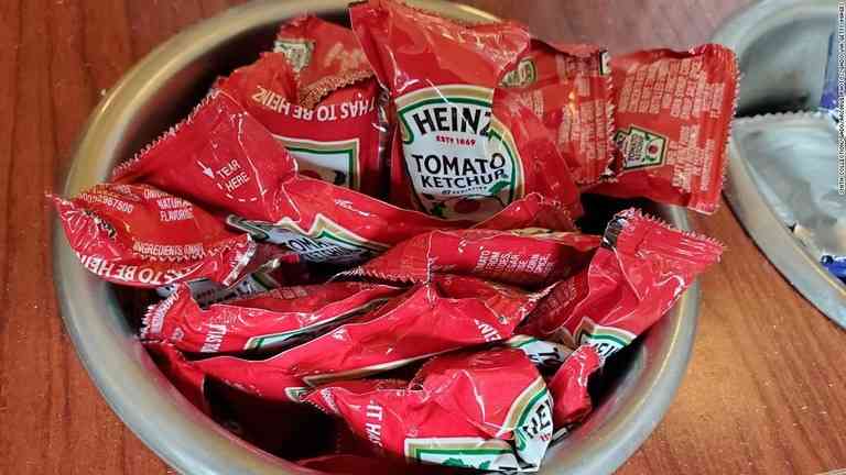 「ケチャップ不足」、全米で深刻化 新型コロナの影響で