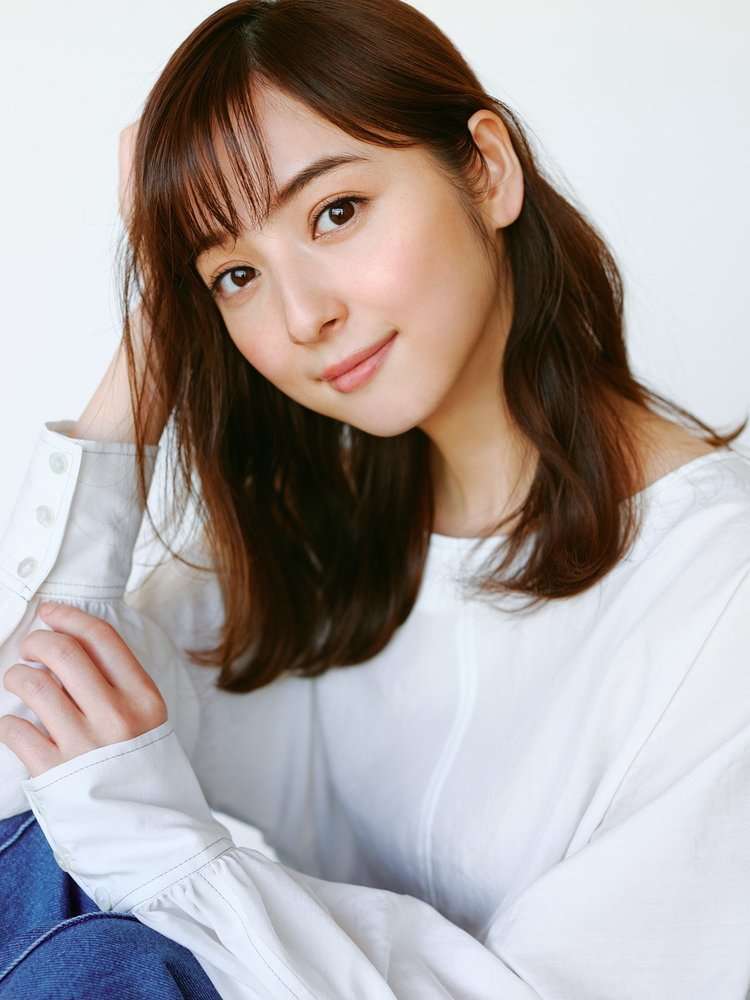 佐々木希、4月よりNHK『すてきにハンドメイド』新MC就任「幼い頃から手芸をする事が大好き」