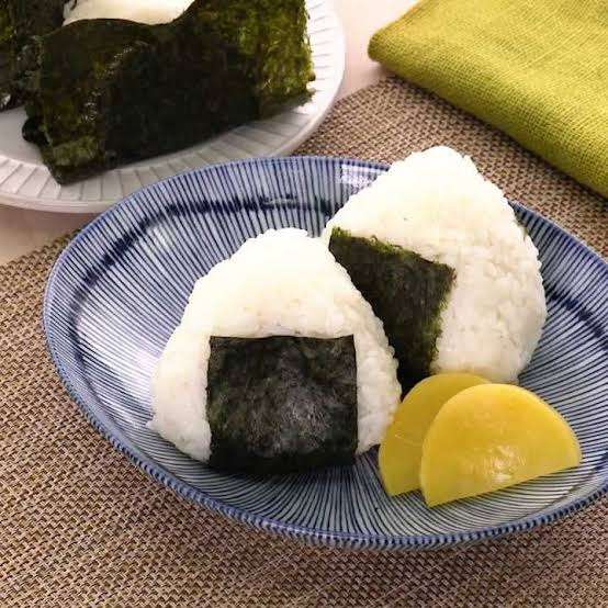 おにぎりうまく結べますか?