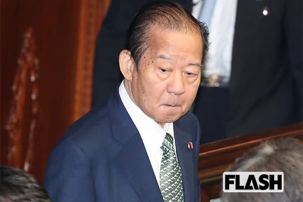 自民・二階幹事長、ノーマスクで本会議へ…「自分だけはかからない」感染防止に“やる気ゼロ”