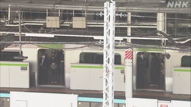 “彼女と別れ死にたくなった” 飲酒男性 線路立ち入り列車停止 | NHKニュース