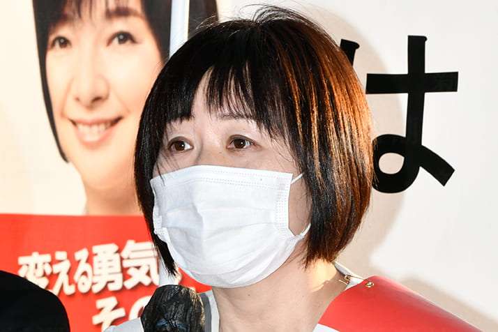 参院広島再選、「シングルマザー」候補に経歴詐称疑惑　男性との婚礼写真…本人は「6月に入籍予定」 | デイリー新潮