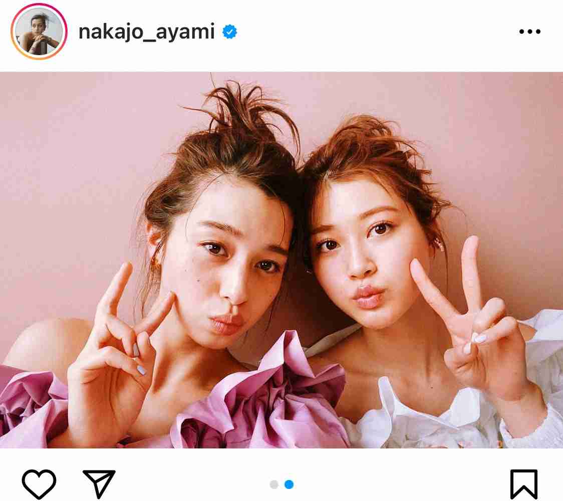 中条あやみ、めるるとの仲良しショット公開！「10代と思えないくらい大人な、めるさん」