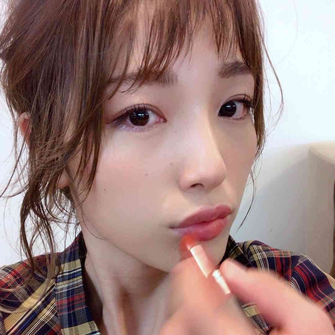 木下優樹菜さん、スポーツストリート系ブランド『MADE IN WORLD×#FR2』モデルに