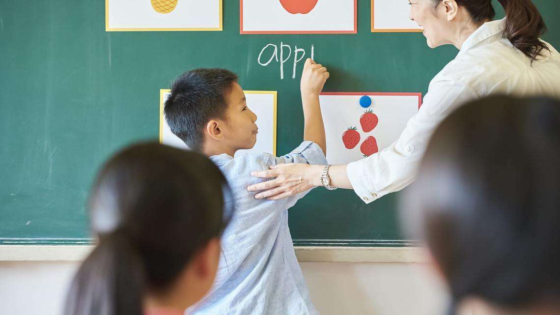小学校の英語教育について語りましょう！