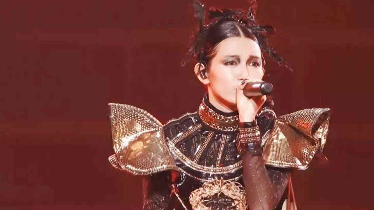 BABYMETAL -【最高音質】AKATSUKI「DARK  NIGHT CARNIVAL」埼玉アリーナ live compilation - YouTube