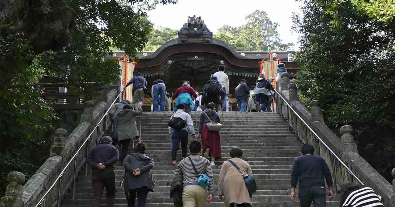 神社本庁激震！“こんぴらさん”が離脱、「本庁は天皇陛下に不敬極まる」 | ダイヤモンドSCOOP | ダイヤモンド・オンライン