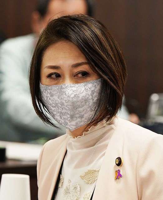 問題となった三原じゅん子副大臣の遅刻 欠席手続きを済ませていたと判明 - ライブドアニュース