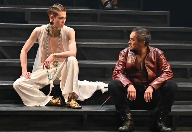 将軍・渡辺謙とインカ王・宮沢氷魚が対決 舞台『ピサロ』稽古場レポート&写真到着