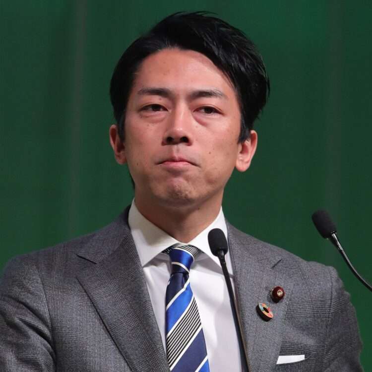 小泉進次郎氏　コロナ禍でも1泊18万円個室に即入院、即手術の特別扱い（NEWSポストセブン） - Yahoo!ニュース