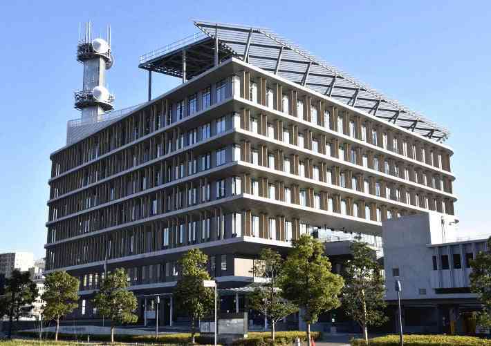 「裸の男が自宅にいる」と通報、警官が駆け付けたら…近くに祖母の遺体 : 社会 : ニュース : 読売新聞オンライン