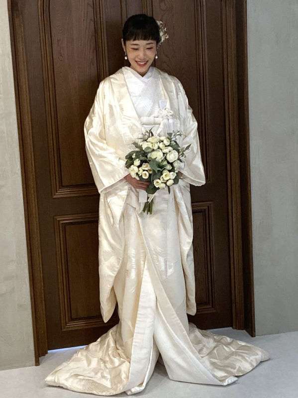 拒食症で体重25キロに…命の危機越えた28歳、結婚式の先に描く夢（西日本新聞） - Yahoo!ニュース