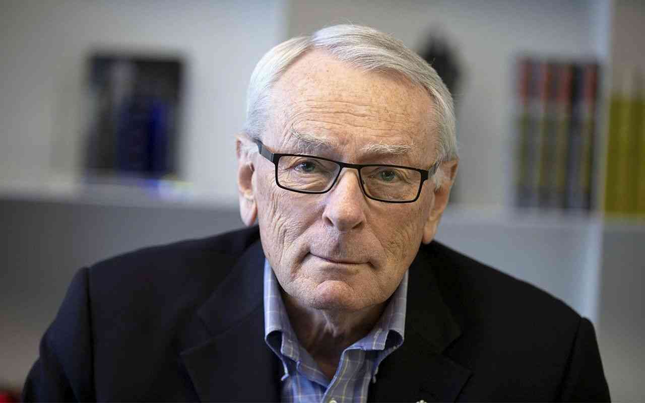 IOC重鎮委員が独占告白「菅首相が中止を求めても、大会は開催される」 | 文春オンライン