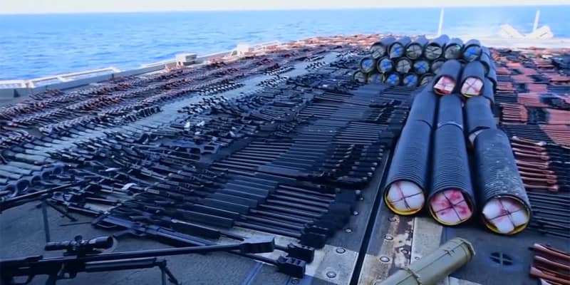 テロ資金源?　アラビア海の公海上で大量武器を押収　米海軍 映像公開 ｜ FNNプライムオンライン