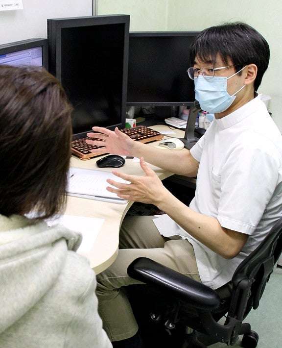 コロナ「後遺症つらい」…コーヒー焦げ臭いだけ、ブラシに抜け毛びっしり : 社会 : ニュース : 読売新聞オンライン