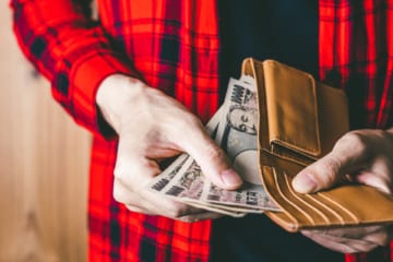 婚活はパパ活では…初デートで高級すし懐石を頼まれ「交際終了」