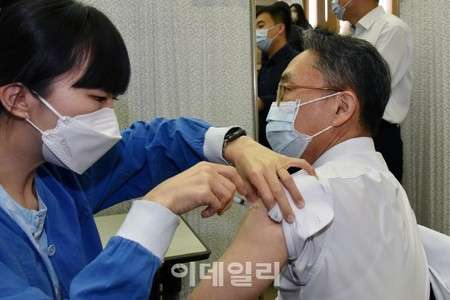 新型コロナワクチン、1次接種累計366万人、新規死亡事例3件＝韓国（WoW!Korea） - Yahoo!ニュース