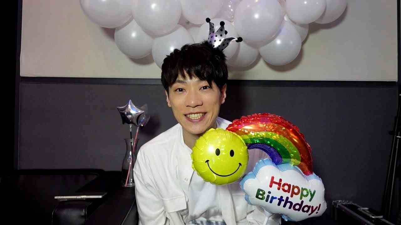 【初ライブ配信】誕生日スペシャル - YouTube