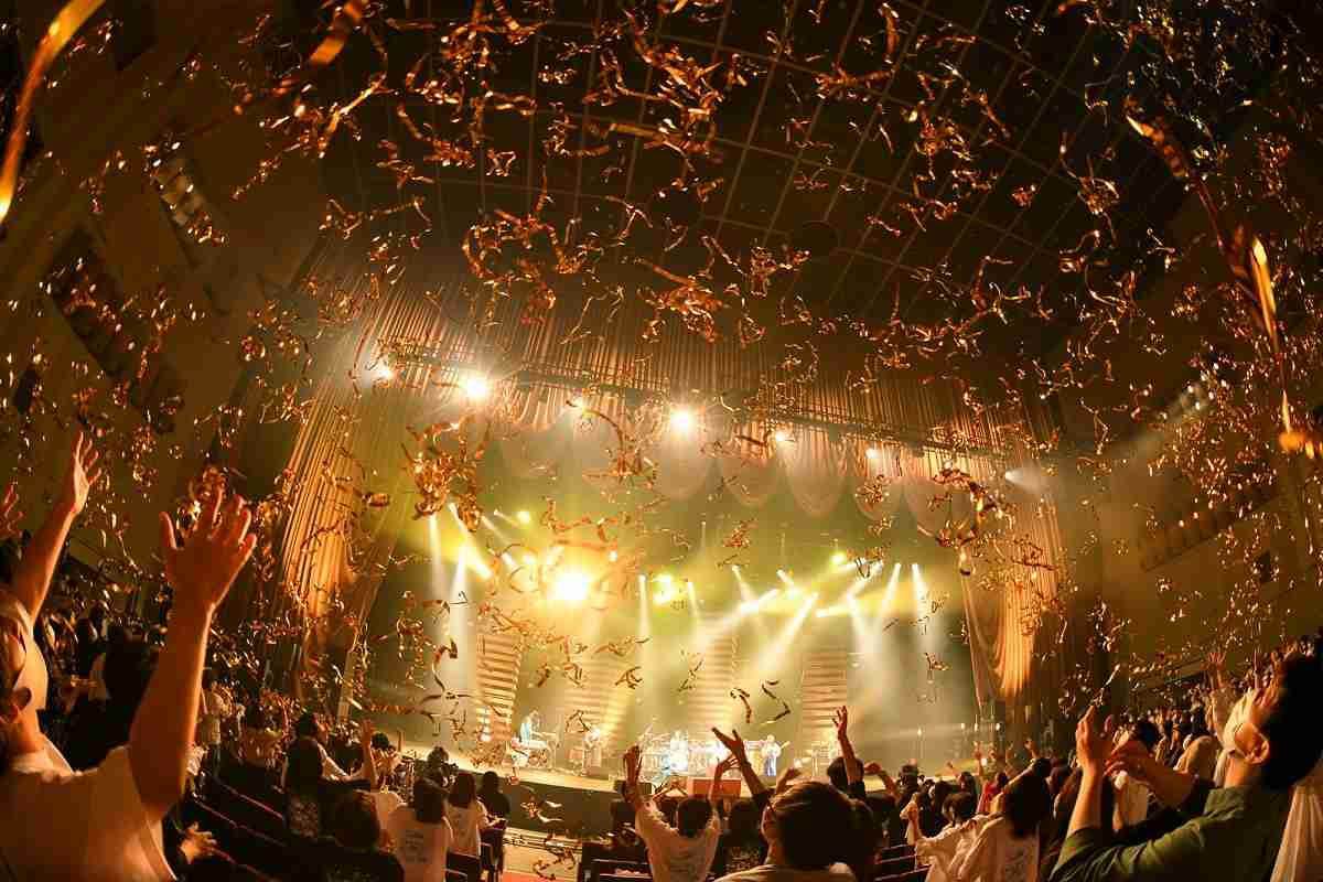 赤い公園、ラストライブで29曲を届け解散「12年間ありがとうございました!」