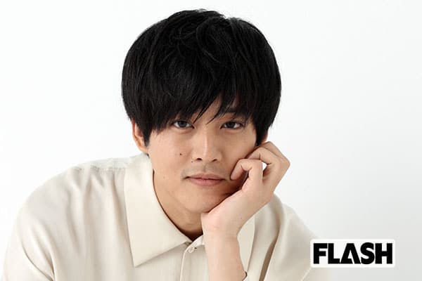 松坂桃李、小学生時代の意外なあだ名を告白「黒糖」「かりんとう」 | Smart FLASH/スマフラ[光文社週刊誌]