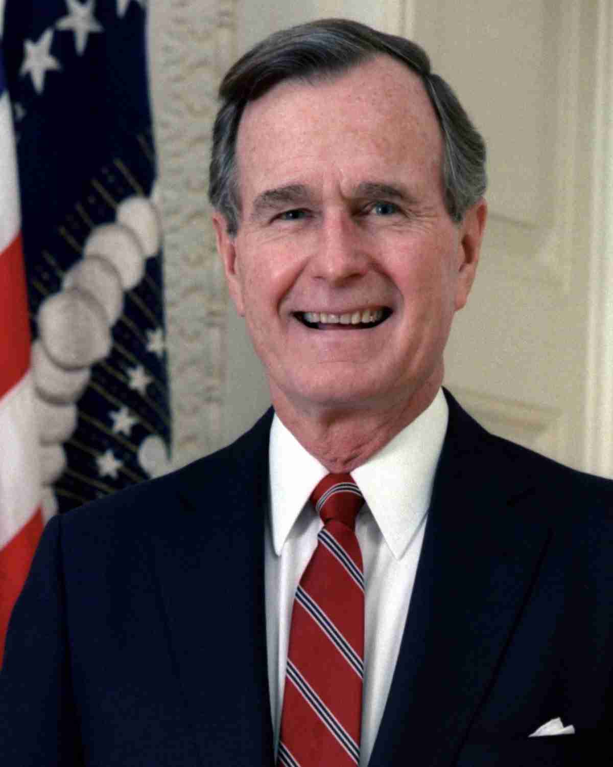 ジョージ・H・W・ブッシュ - Wikipedia