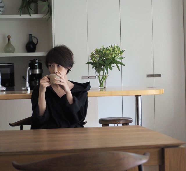 辺見えみり　木で統一感＆温かみ、新居のキッチンに「素敵すぎ」の声続々