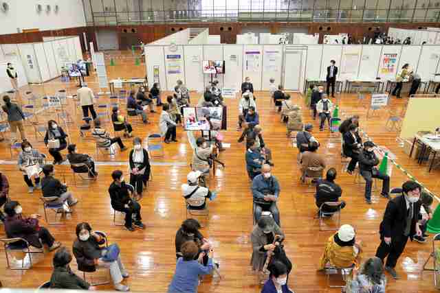 ワクチン予約が電話回線を圧迫か　全国で混乱懸念