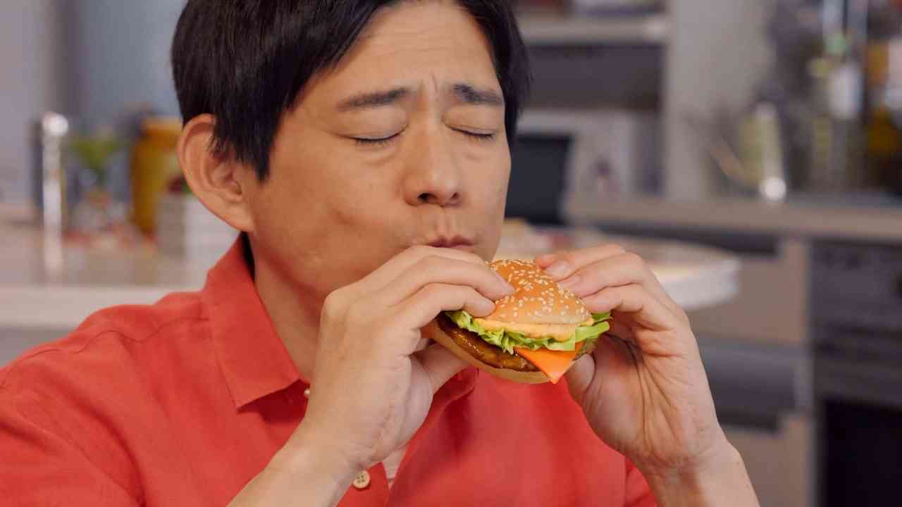 「意外とパン派」の博多華丸、初のマクドナルドCM起用にビックリ