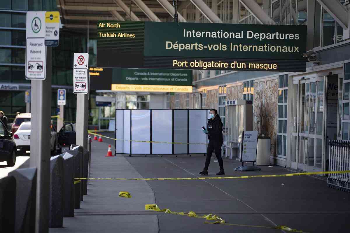 カナダ空港で発砲１人死亡　バンクーバー、容疑者追う - 産経ニュース
