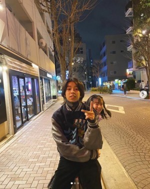 “友人いない”森七菜がYOSHIを追いかけ回す姿に「友達できてよかったね」の声 - 趣味女子を応援するメディア「めるも」