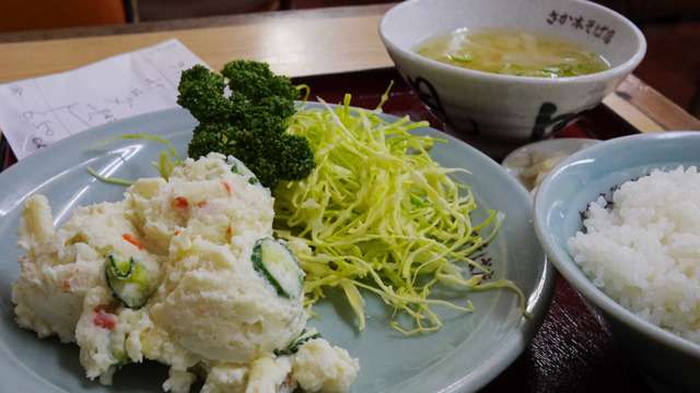 これをおかずに白いご飯食べられますか？