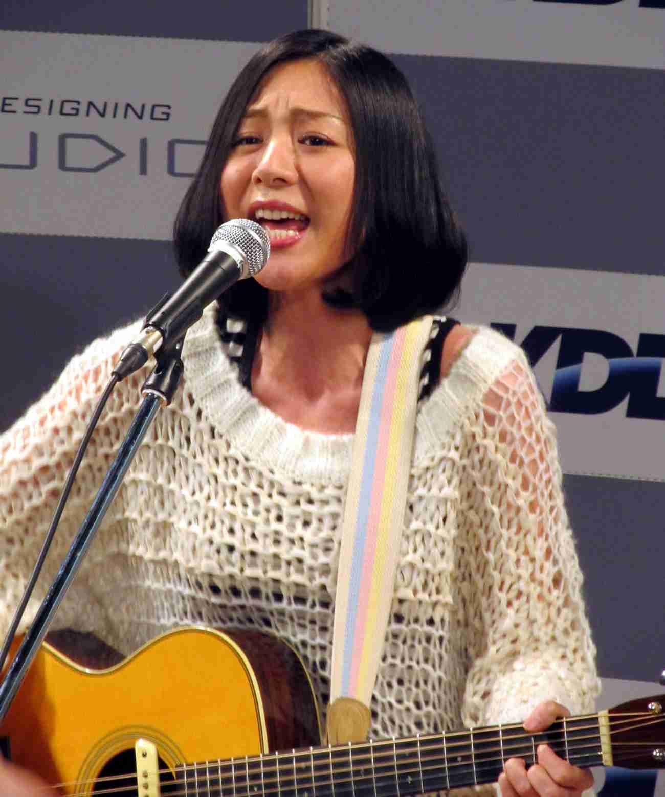 「トイレの神様」植村花菜、芸名「Ka-Na」から植村花菜に戻す