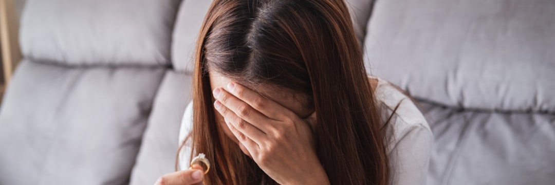 ドケチ、話が長い、非を認めない…いま「モラハラ夫」との離婚希望が急増している（山本 奈緒子） | FRaU